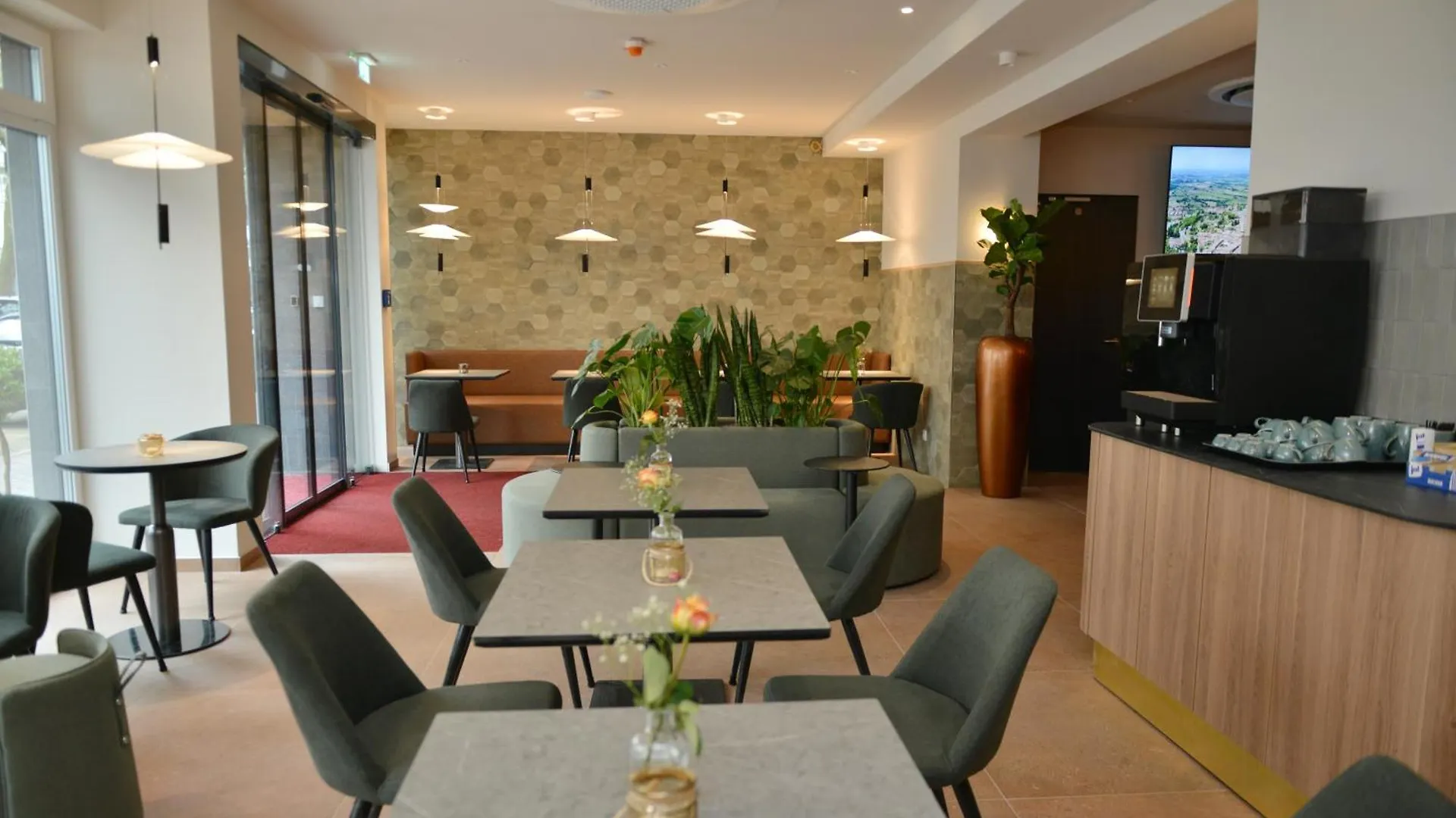 ***  Day8 Hotel Cologne Germany